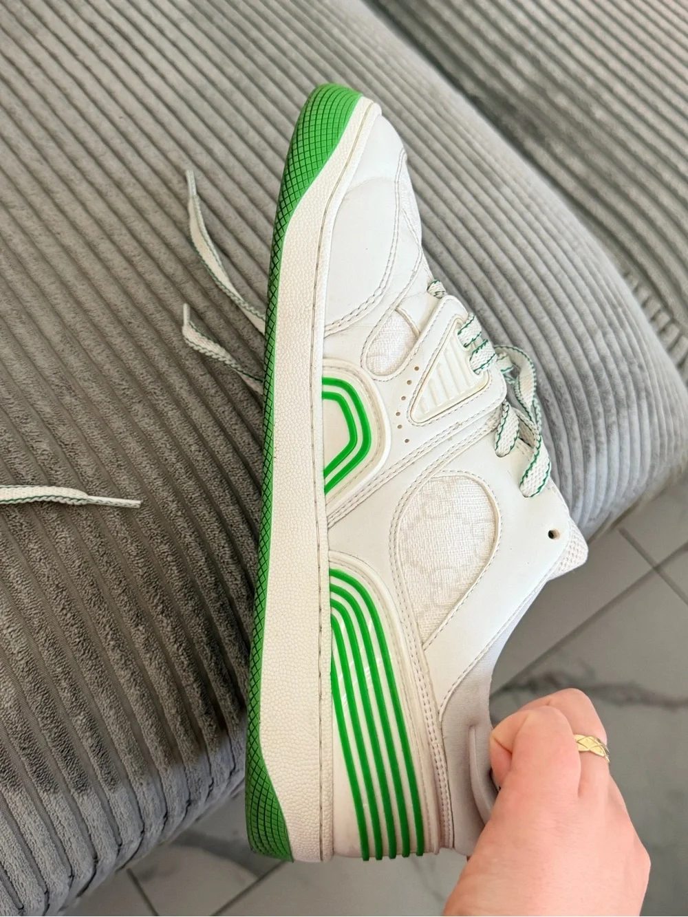 Gucci White & Green Low-Top Sneakers